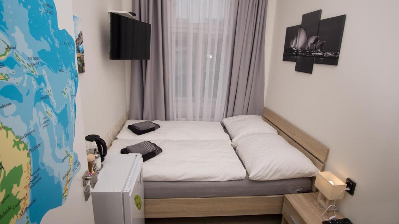 Apartment Continents Nearby Main Train And Bus Station Praag Buitenkant foto